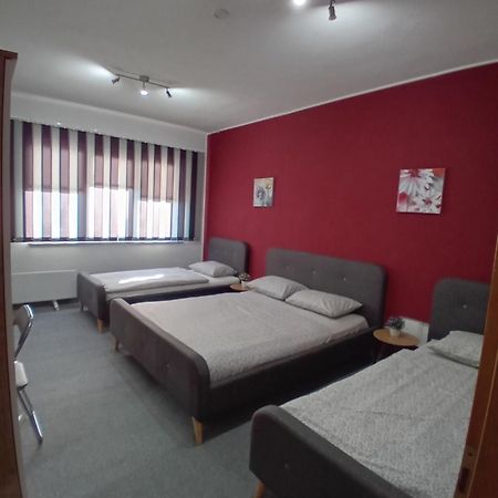 Hotel Pansion San à Bihać Extérieur photo