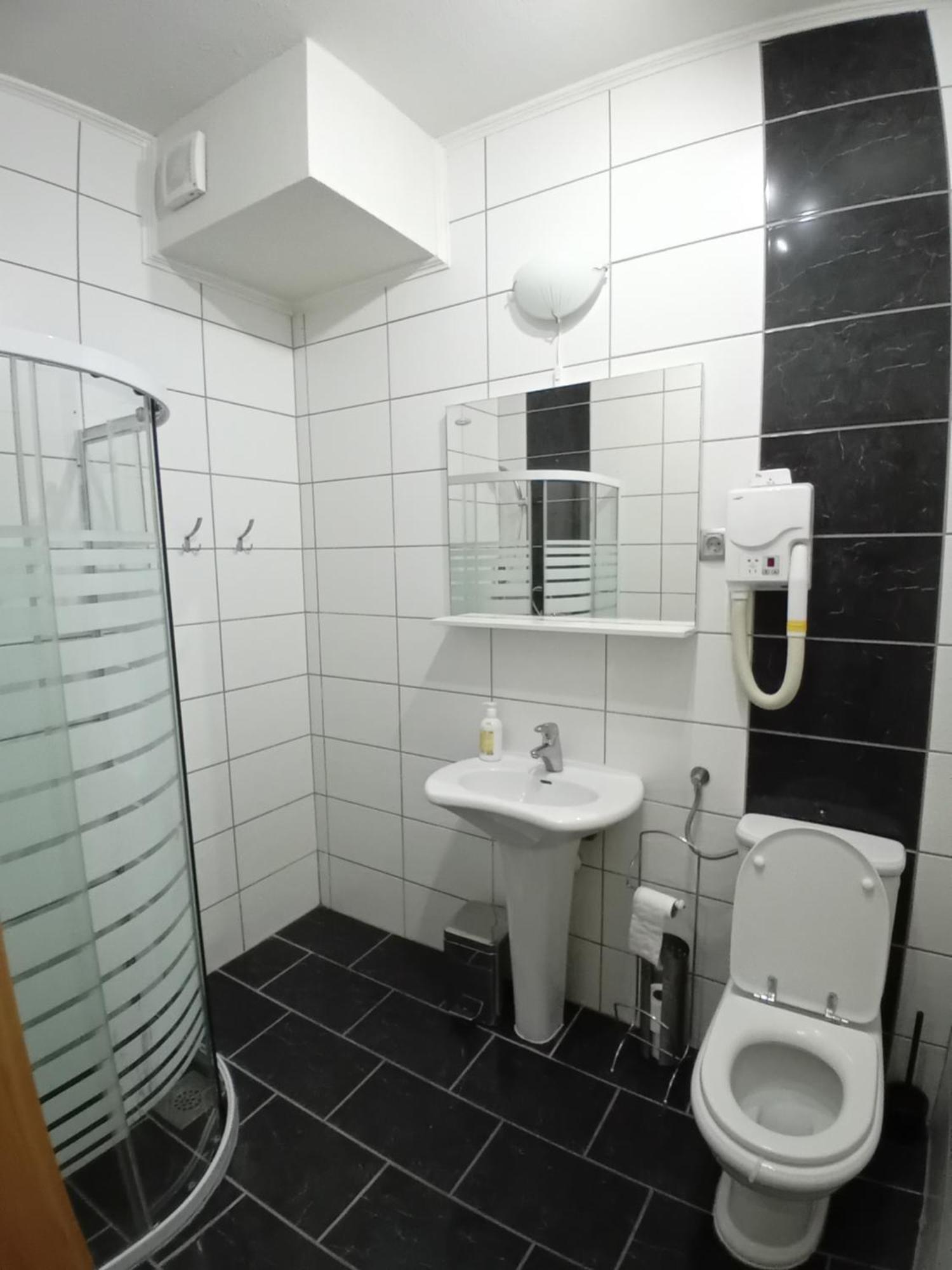 Hotel Pansion San à Bihać Extérieur photo